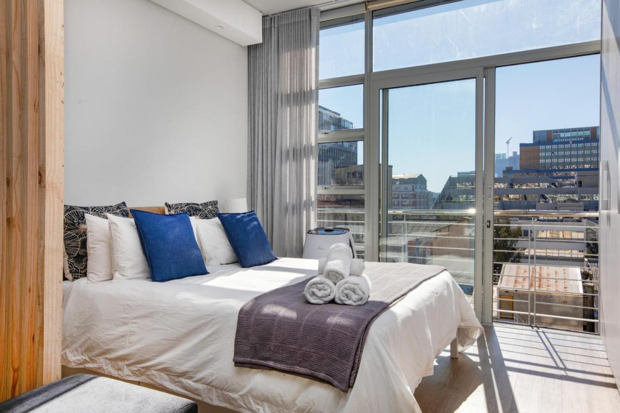 Backup-Powered Trendy Ny City Apartment At Table Mountain Fokváros Kültér fotó