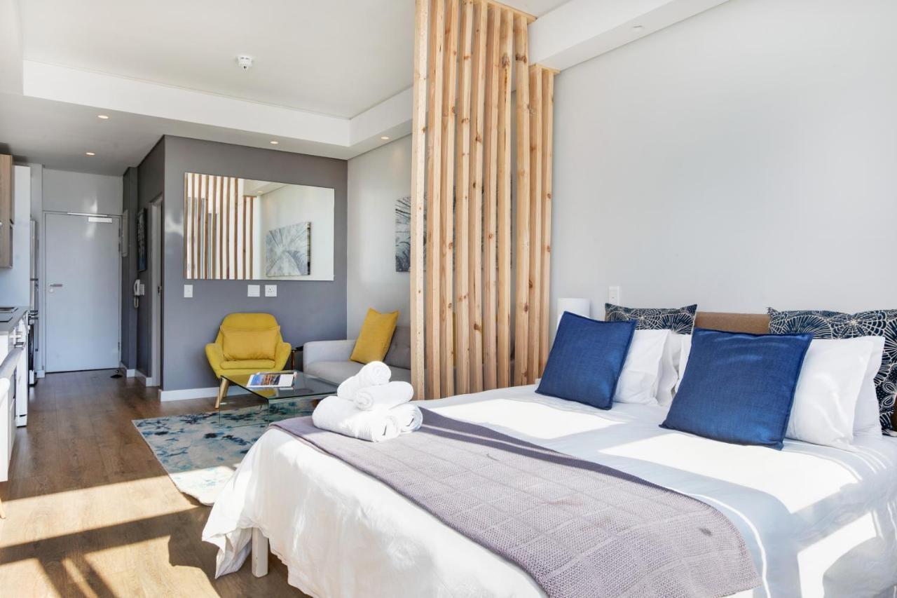 Backup-Powered Trendy Ny City Apartment At Table Mountain Fokváros Kültér fotó