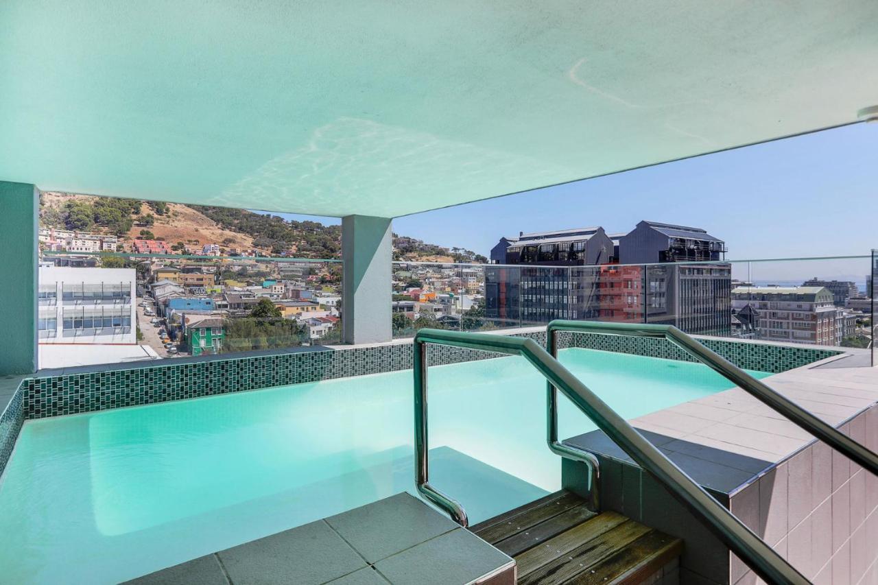 Backup-Powered Trendy Ny City Apartment At Table Mountain Fokváros Kültér fotó