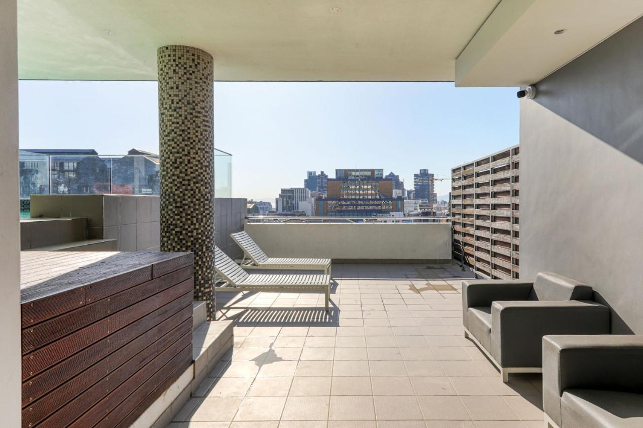 Backup-Powered Trendy Ny City Apartment At Table Mountain Fokváros Kültér fotó