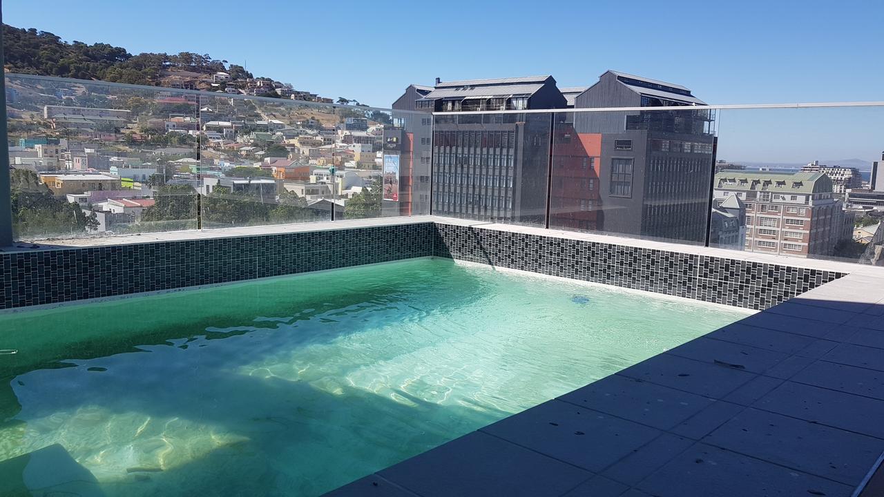 Backup-Powered Trendy Ny City Apartment At Table Mountain Fokváros Kültér fotó