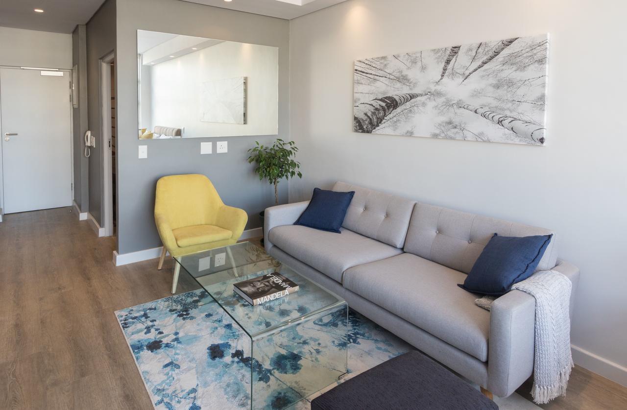 Backup-Powered Trendy Ny City Apartment At Table Mountain Fokváros Kültér fotó